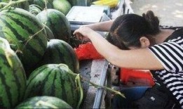 农村宝妈网红吃瓜视频,揭秘乡村生活趣味瞬间